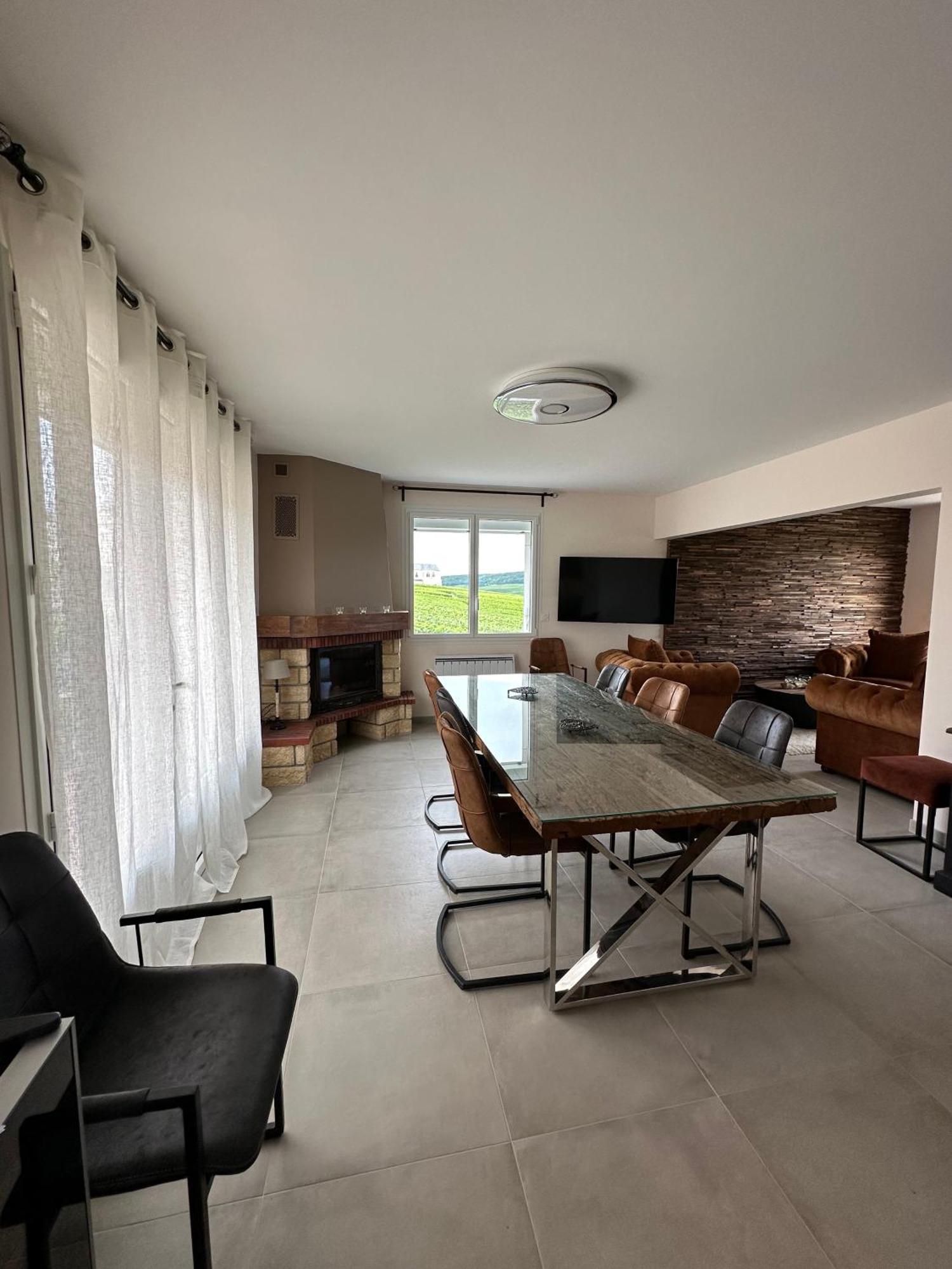 Au Coeur Du Terroir Champenois Villa Chavot-Courcourt Екстериор снимка